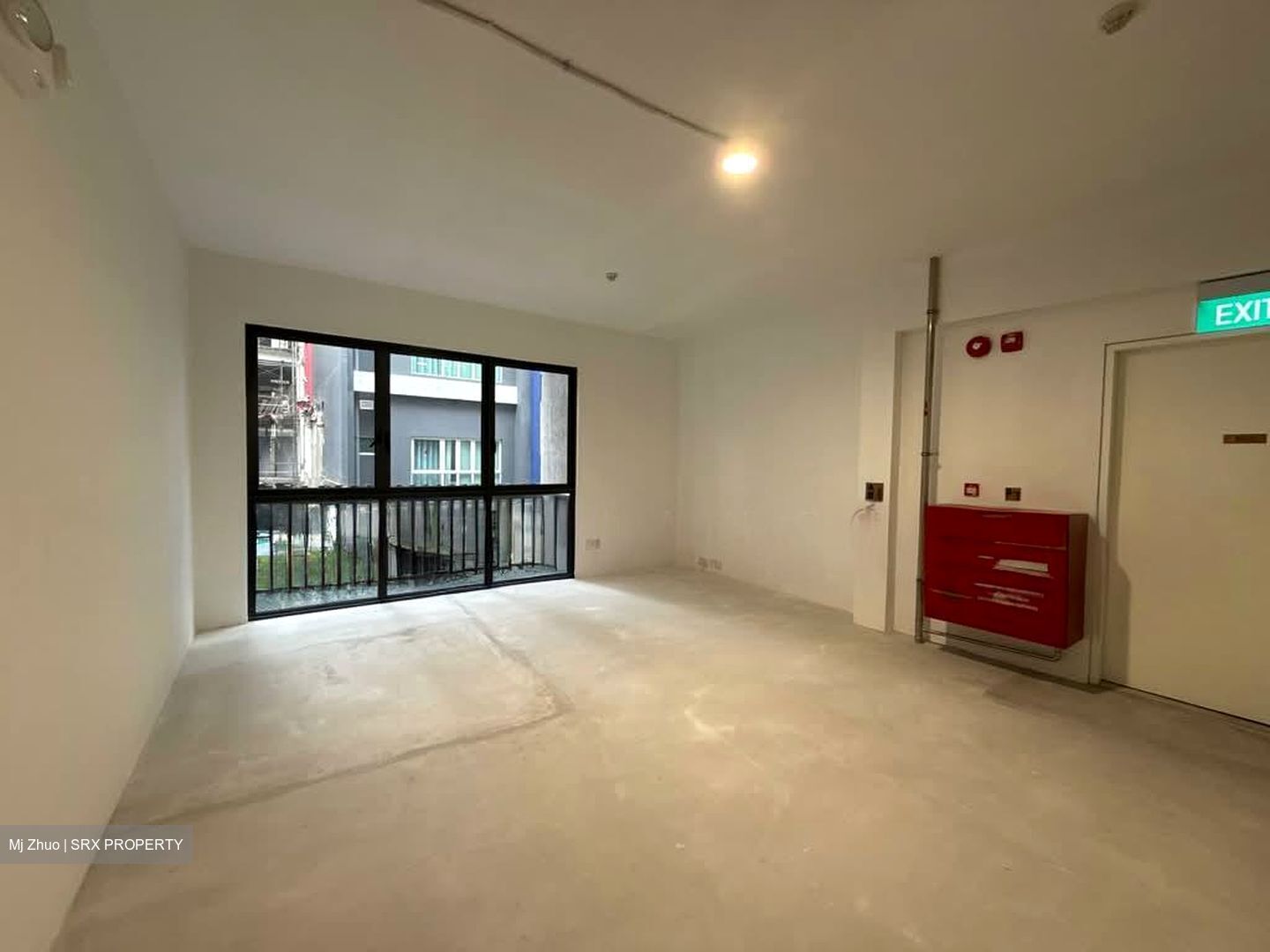 North Canal Road (D1), Office #599578701